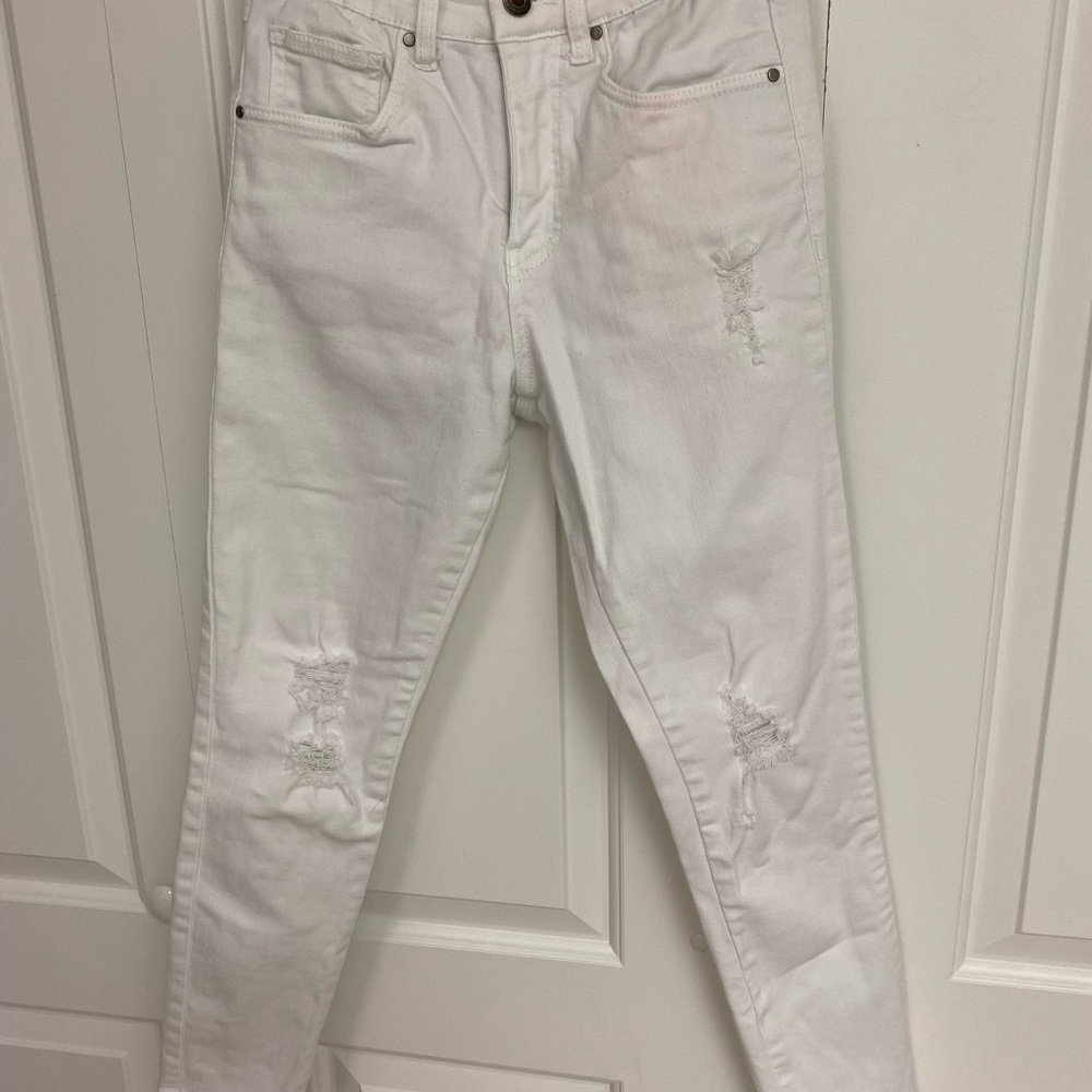 Grace and lace distressed denim XS